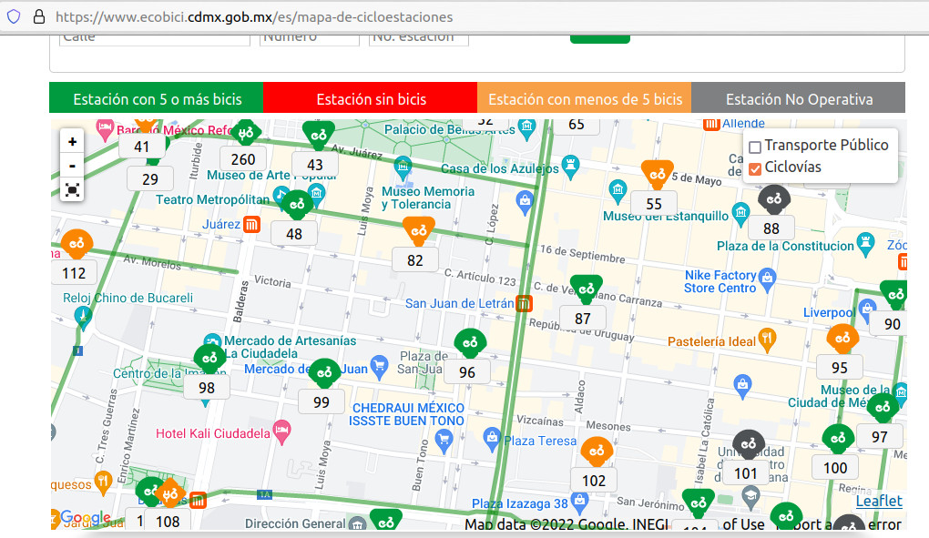 el mapa señala que en Eje Central Lázaro Cárdenas, desde San Bartolo Atepehuacan hasta la Avenida Miguel Ángel de Quevedo, hay una ciclopista / ciclovía...