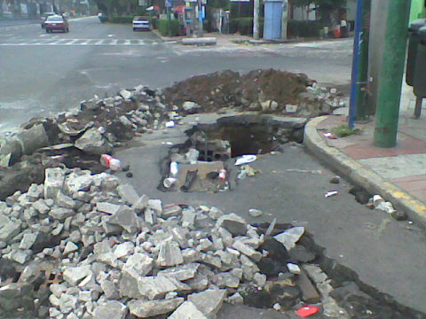 Registro inconcluso en Insurgentes y Avenida de la Paz